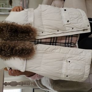 Down burberry white vest